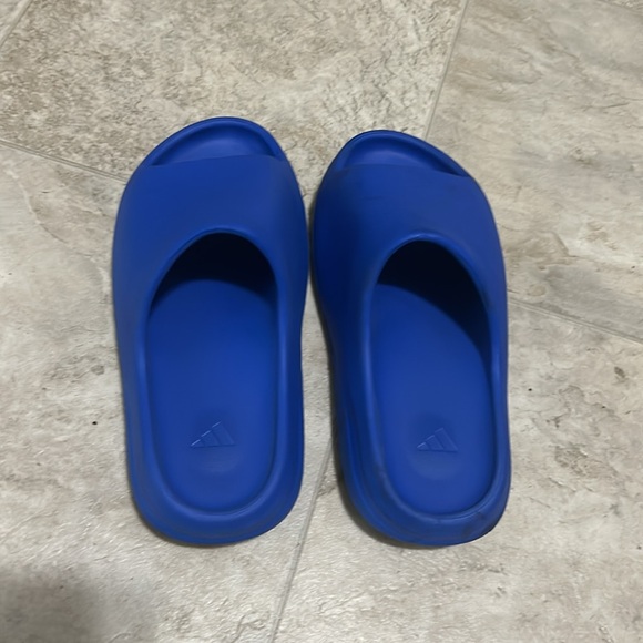 New Blue Yeezy slides, size 8, and negotiable price. - Picture 3 of 3